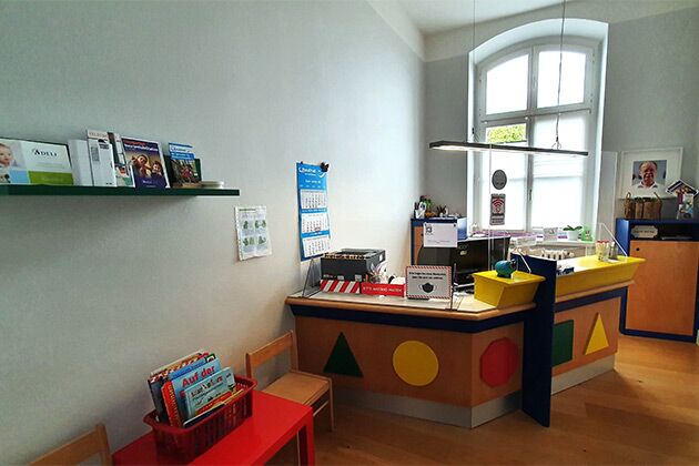 Rezeption Kinder-Physiotherapie Keller Wuppertal
