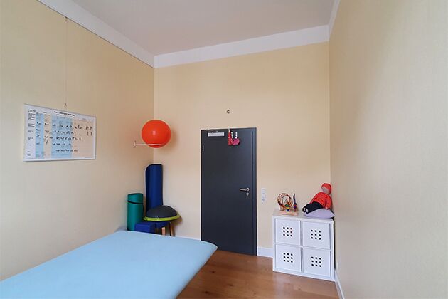 Behandlungsraum Kinder-Physiotherapie Keller Wuppertal